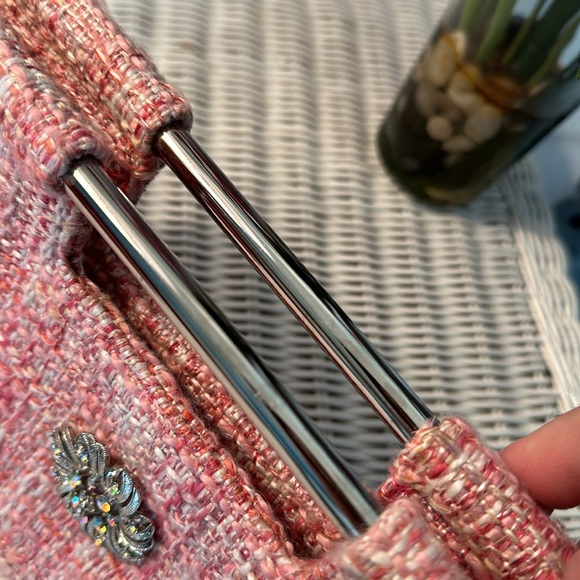 BEAUTIFUL PUTU By J. MACLEAR WOVEN TWEED CLUTCH HANDBAG. Pink/white/silver. VGUC - Picture 7 of 10